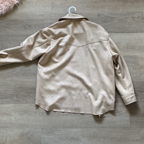 Over shirt / Shacket by Zara - Picture 2 of 3